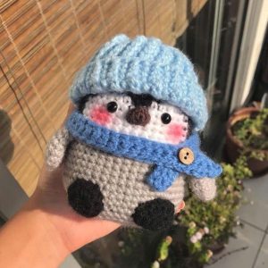 Thú nhồi bông Chim cánh cụt kèm mũ và khăn choàng